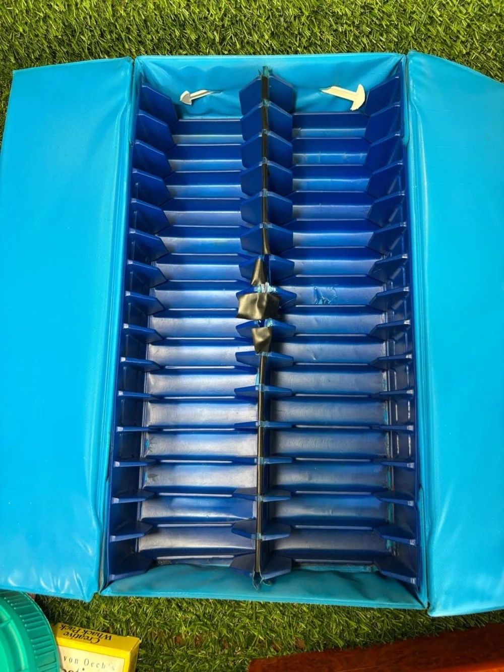 Vintage Sports All Stars 30 Cassette Tape Carrying Case Holder Vinyl Storage Box - Picture 8 of 8